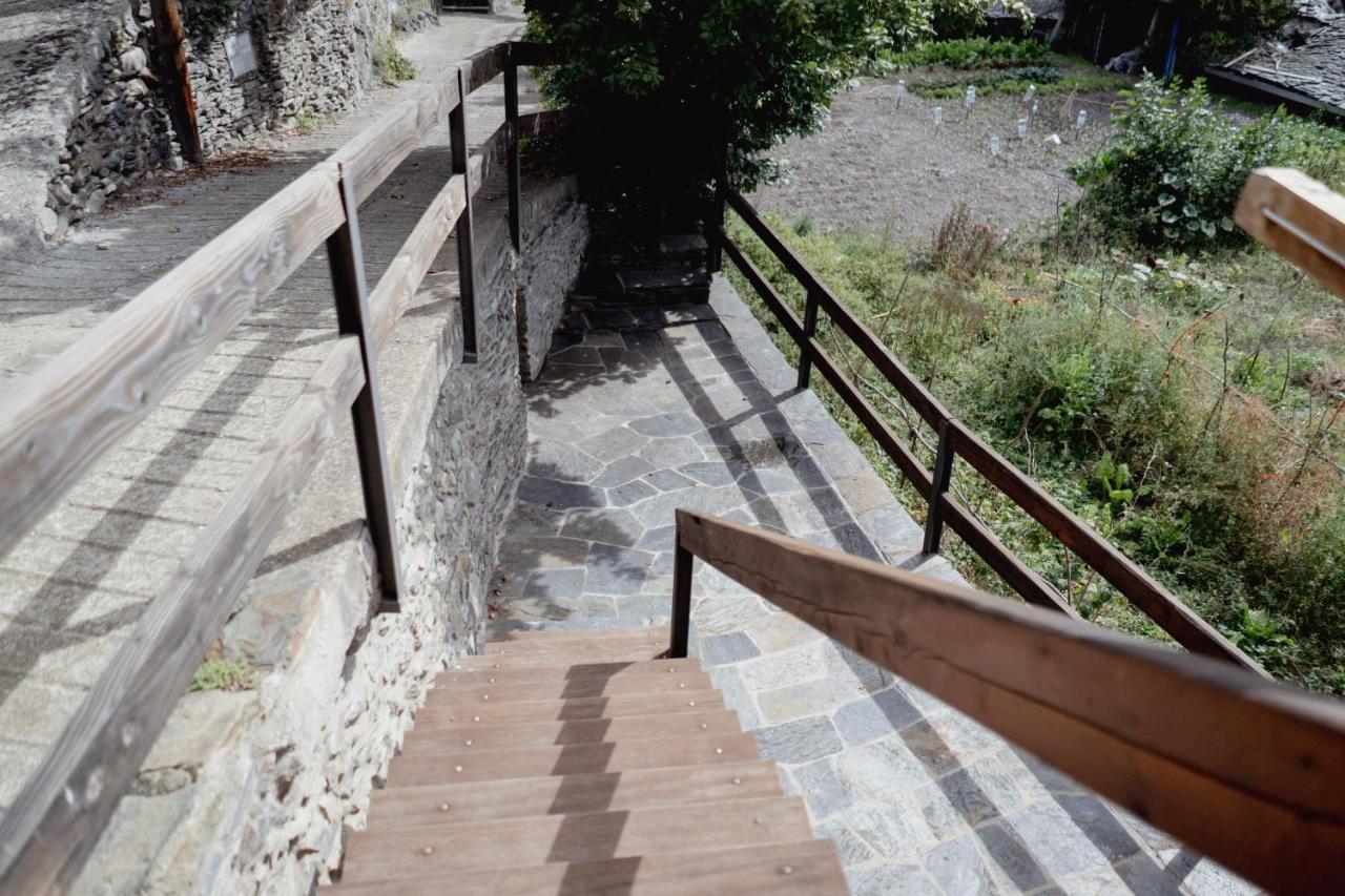 El Xalet De La Vall De Cardos Lladros Dış mekan fotoğraf